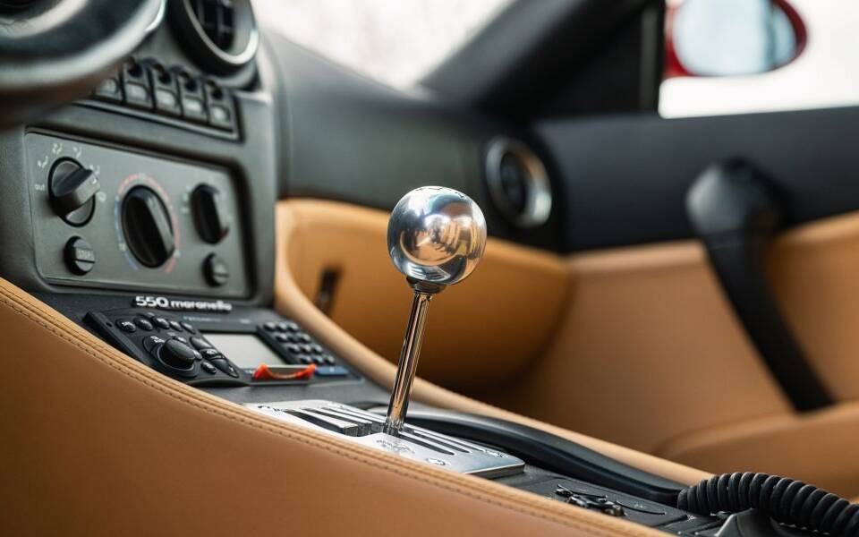 Bild 40/49 von Ferrari 550 Maranello (2000)