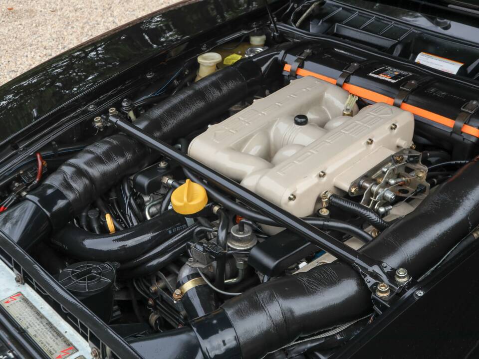 Afbeelding 27/50 van Porsche 928 GTS (1994)