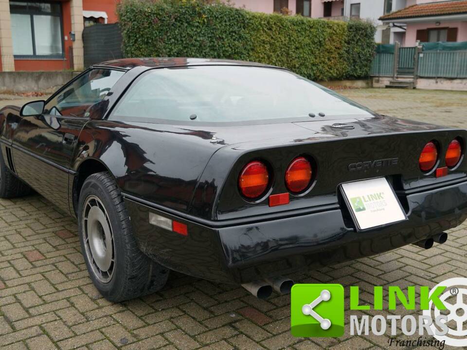 Image 4/10 of Chevrolet Corvette (1984)