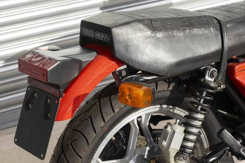 Afbeelding 15/40 van Moto Guzzi 850 LeMans II (1980)