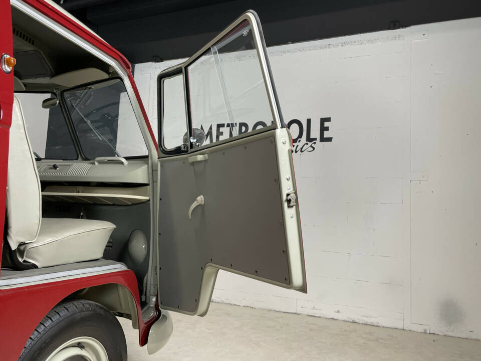 Imagen 13/24 de Volkswagen T1 panel van (1967)