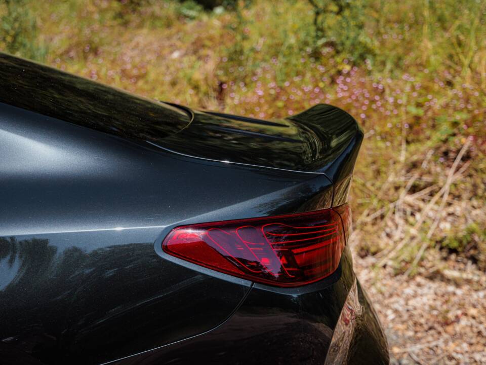 Image 20/41 of BMW M4 CSL (2022)