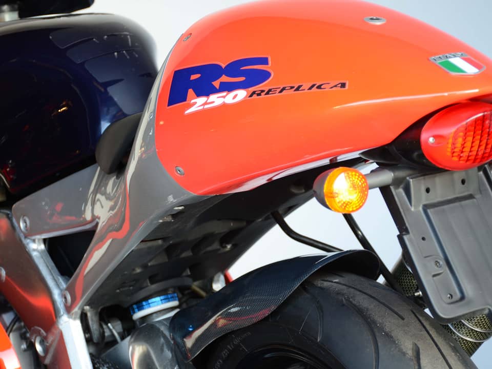 Image 3/51 of Aprilia RS 250 (1998)
