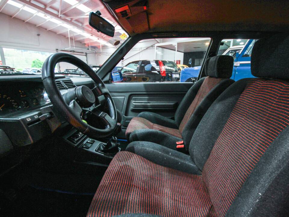 Bild 9/16 von Renault R 5 GT Turbo (1988)
