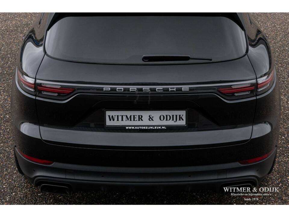 Image 16/37 of Porsche Cayenne E-Hybrid (2018)