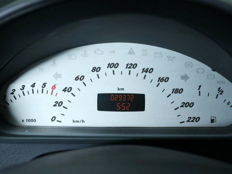 Image 16/50 of Mercedes-Benz A 210 Evolution (2002)