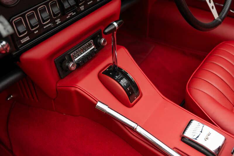 Immagine 18/49 di Jaguar E-Type V12 (1973)