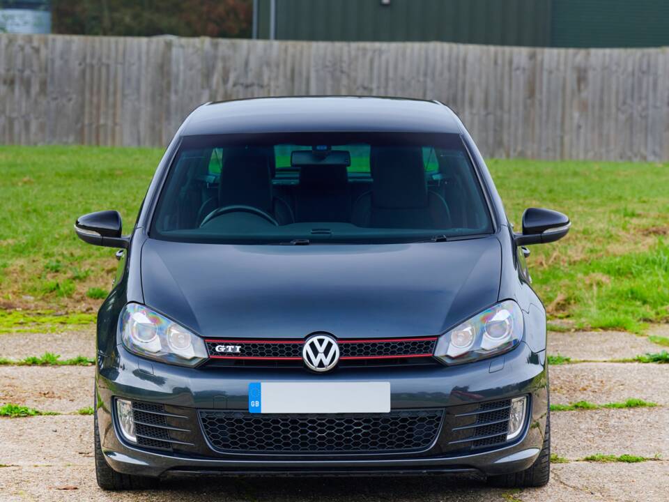 Image 12/50 of Volkswagen Golf VI GTI (2011)