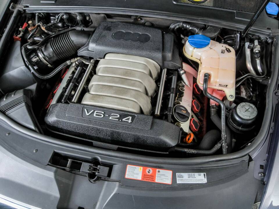 Immagine 42/45 di Audi A6 Avant 2.4 (2006)