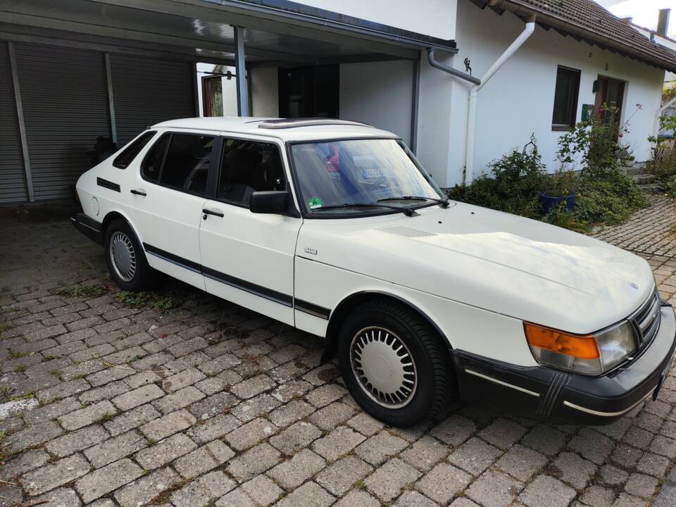 Image 3/20 of Saab 900 2.1 i 16V (1990)