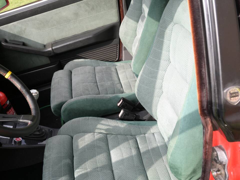 Bild 16/55 von Lancia Delta HF Integrale (1992)