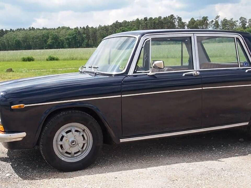 Image 3/8 of Lancia Fulvia Sport 1.3 (1972)
