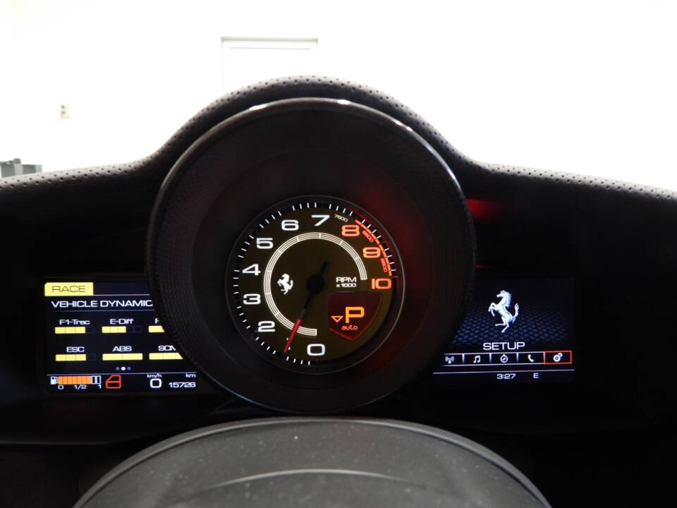 Image 7/15 de Ferrari 488 Pista (2019)