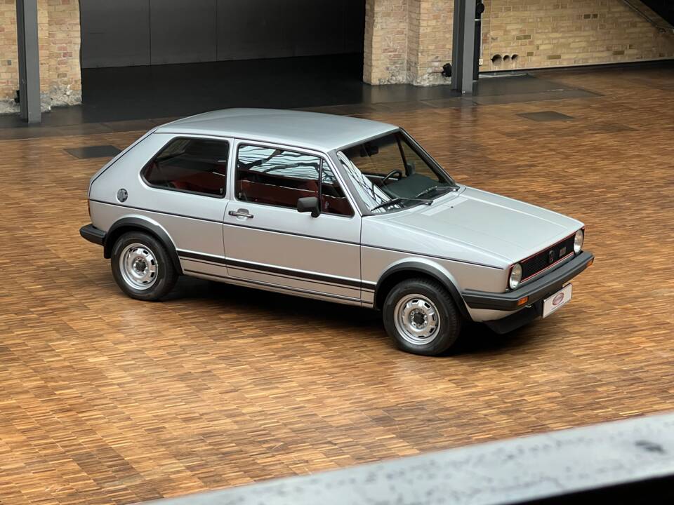 Image 4/33 de Volkswagen Golf I GTI 1.6 (1980)