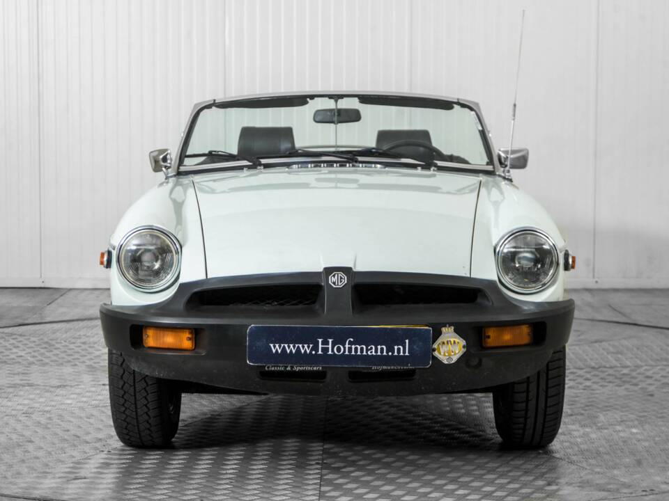 Bild 14/50 von MG MGB (1977)