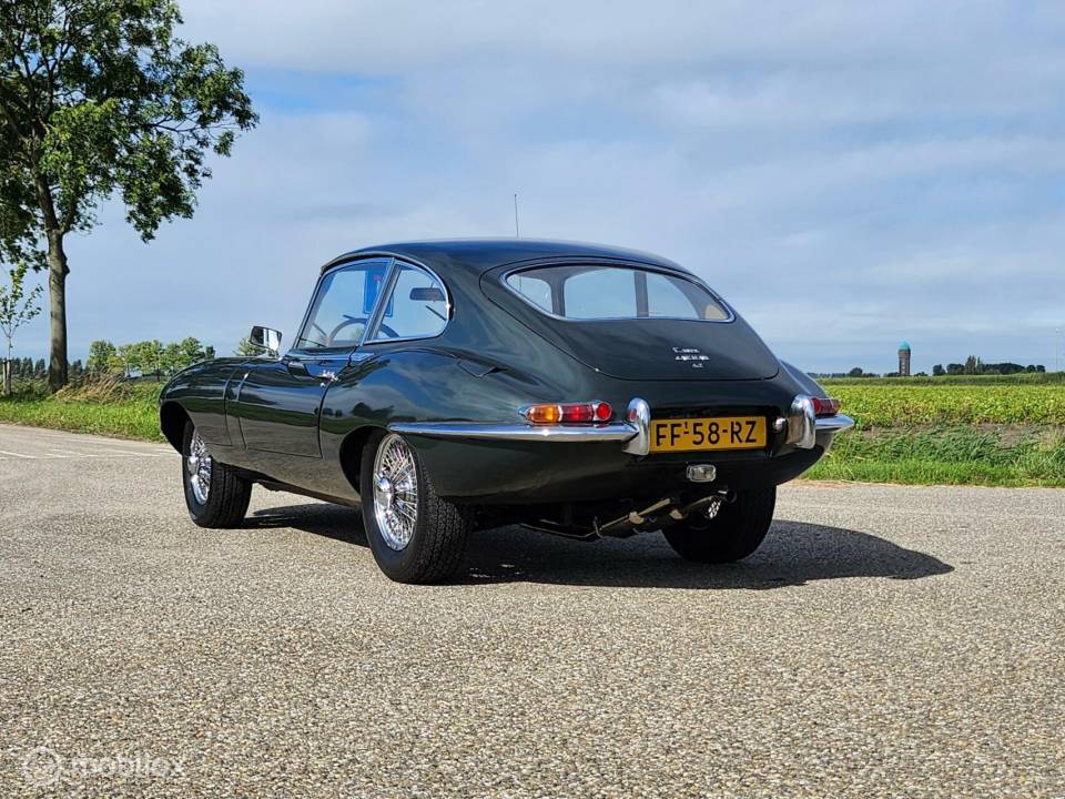 Immagine 16/50 di Jaguar Type E (2+2) (1966)