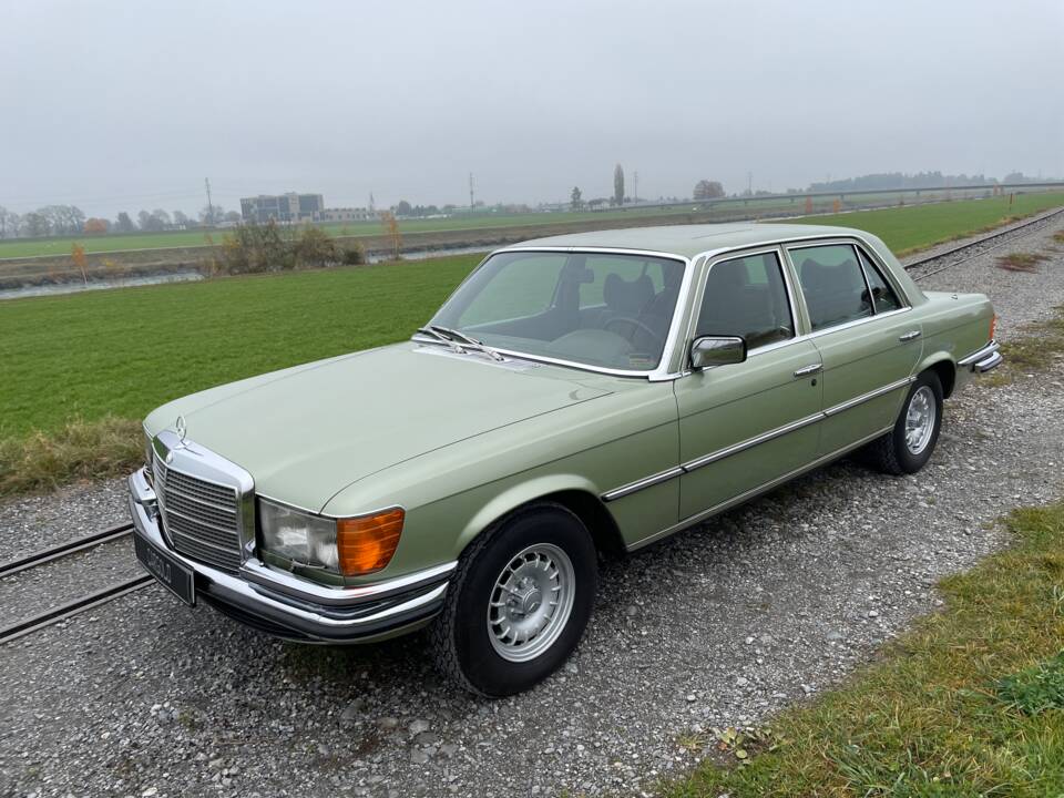Bild 41/45 von Mercedes-Benz 450 SEL 6,9 (1978)