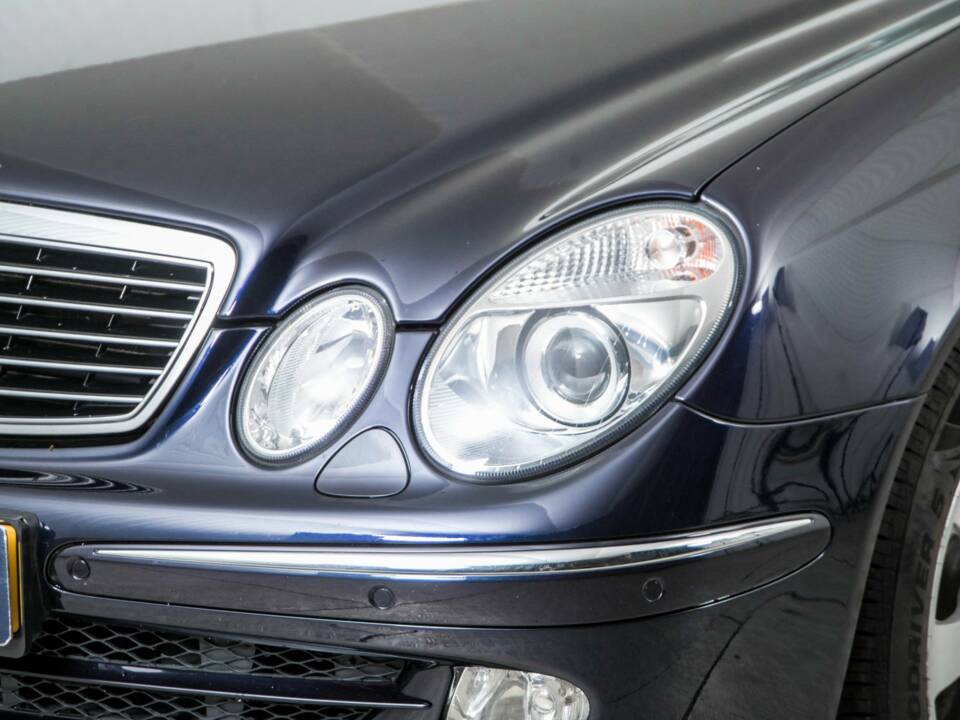 Bild 22/50 von Mercedes-Benz E 320 T 4MATIC (2004)