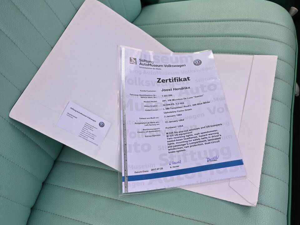 Image 19/24 of Volkswagen T1 Samba (1964)