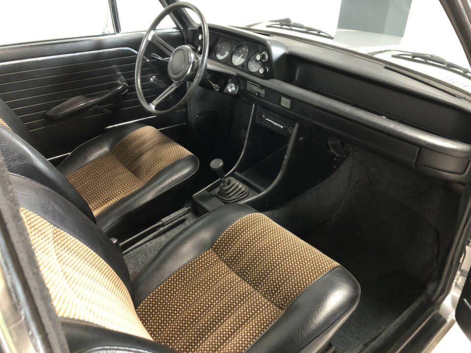 Image 24/30 of BMW 2002 Baur (1972)