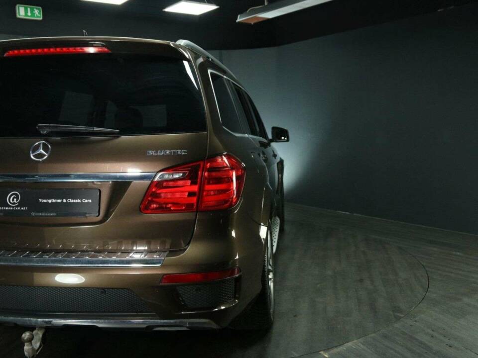 Bild 39/50 von Mercedes-Benz GL 350 BlueTEC 4MATIC (2016)