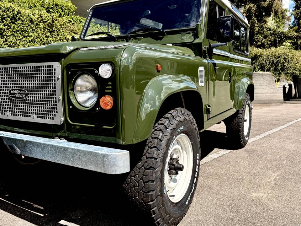 Bild 5/19 von Land Rover 90 (1987)