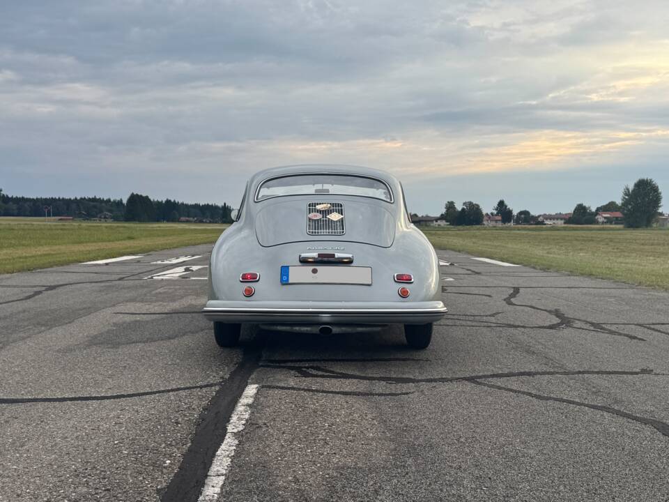 Immagine 6/14 di Porsche 356 1300 (1952)