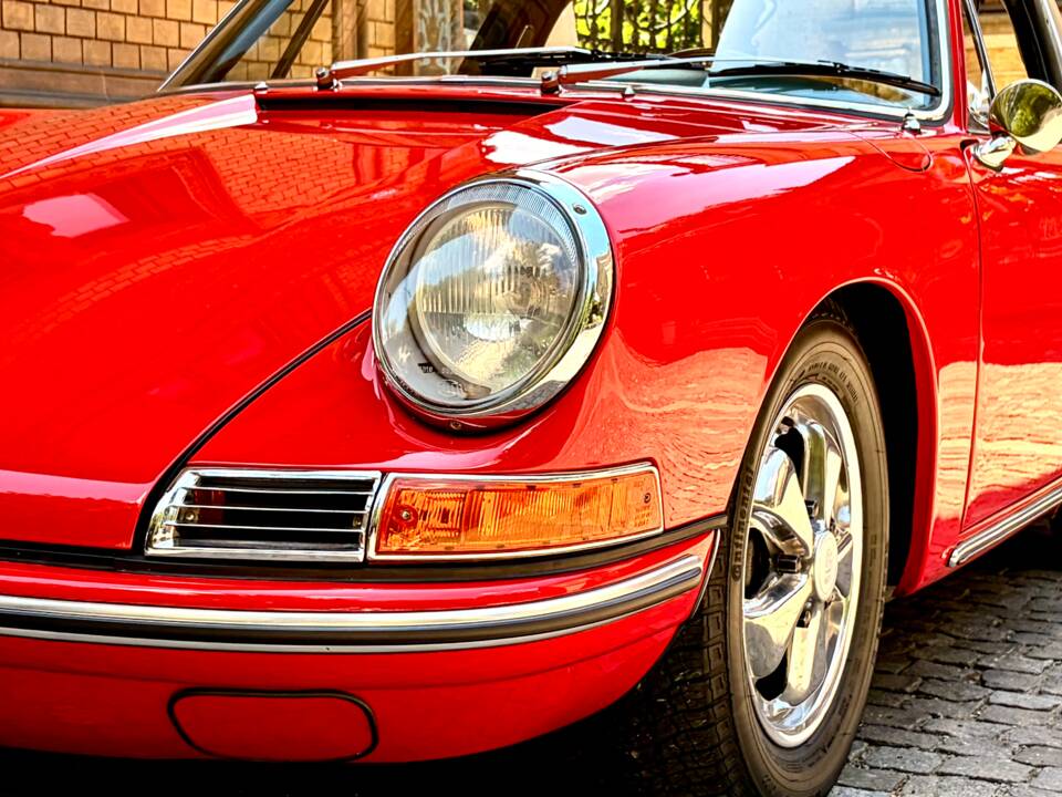 Bild 3/17 von Porsche 911 2.0 (1967)