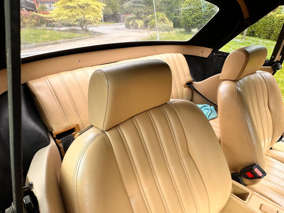 Image 25/37 of FIAT Spider 2000 (1981)