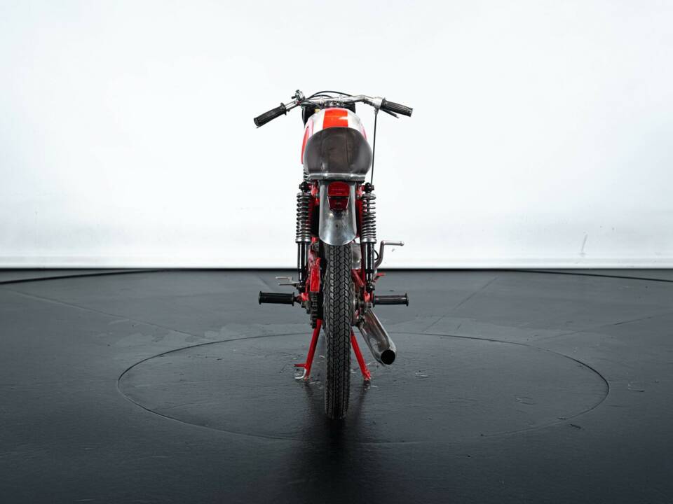 Afbeelding 7/31 van BM DUMMY (1963)