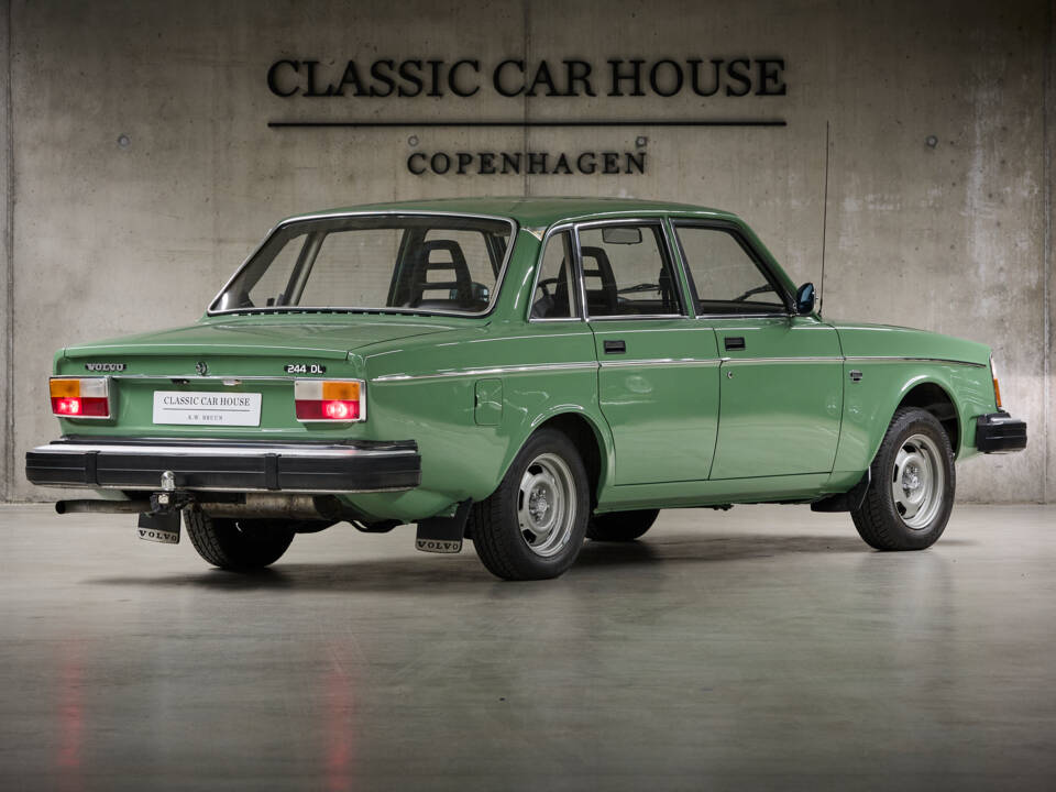 Bild 10/98 von Volvo 244 DL (1975)