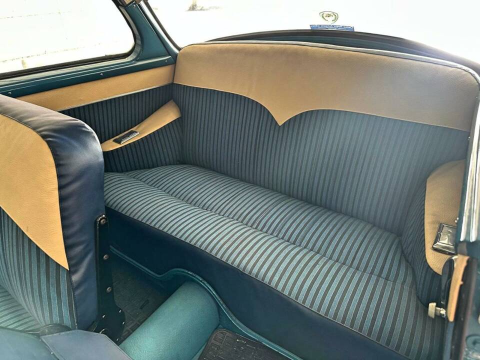 Bild 24/50 von SIMCA Aronde 1300 (1957)