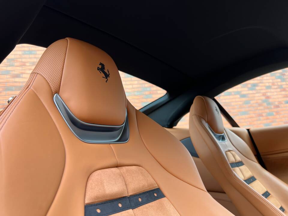 Image 34/37 de Ferrari Portofino (2019)