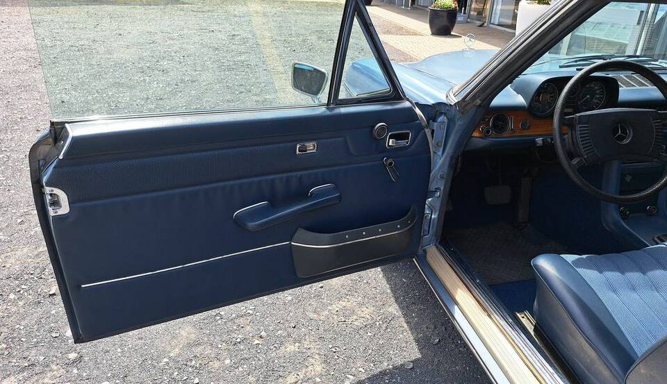 Immagine 4/18 di Mercedes-Benz 280 C (1973)