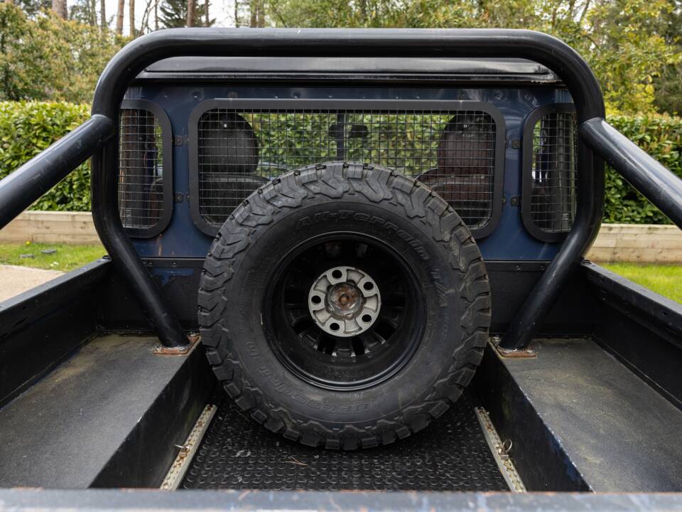 Image 20/43 of Land Rover Defender 90 (2010)