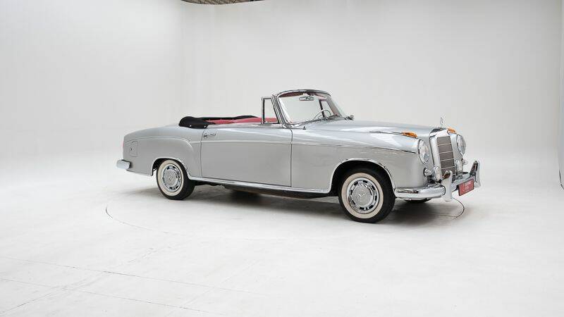 Afbeelding 3/15 van Mercedes-Benz 220 S Cabriolet (1959)