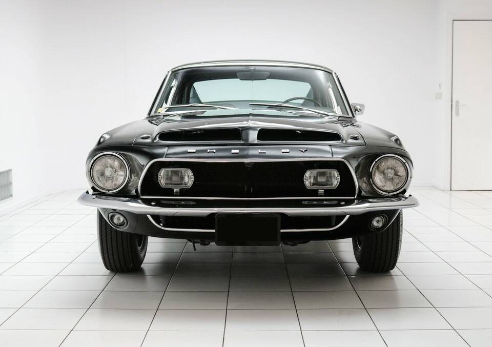 Image 2/33 of Ford Shelby GT 500 (1968)