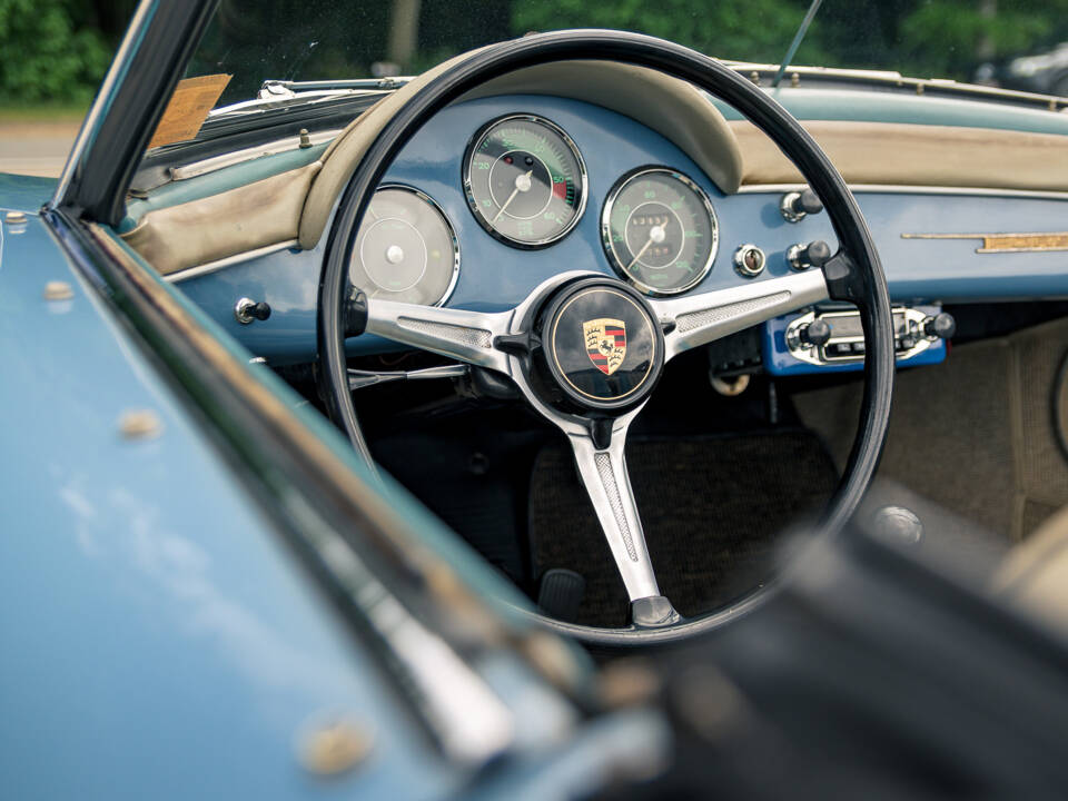 Immagine 33/46 di Porsche 356 B 1600 Roadster (1961)