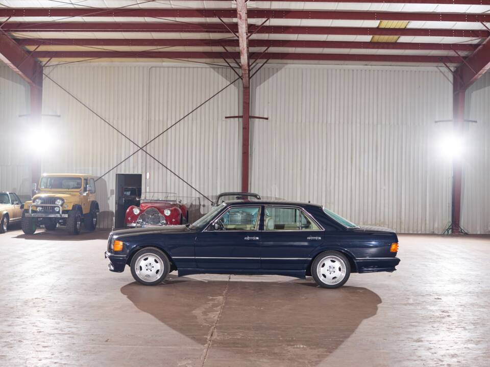 Bild 4/43 von Mercedes-Benz 380 SE (1984)