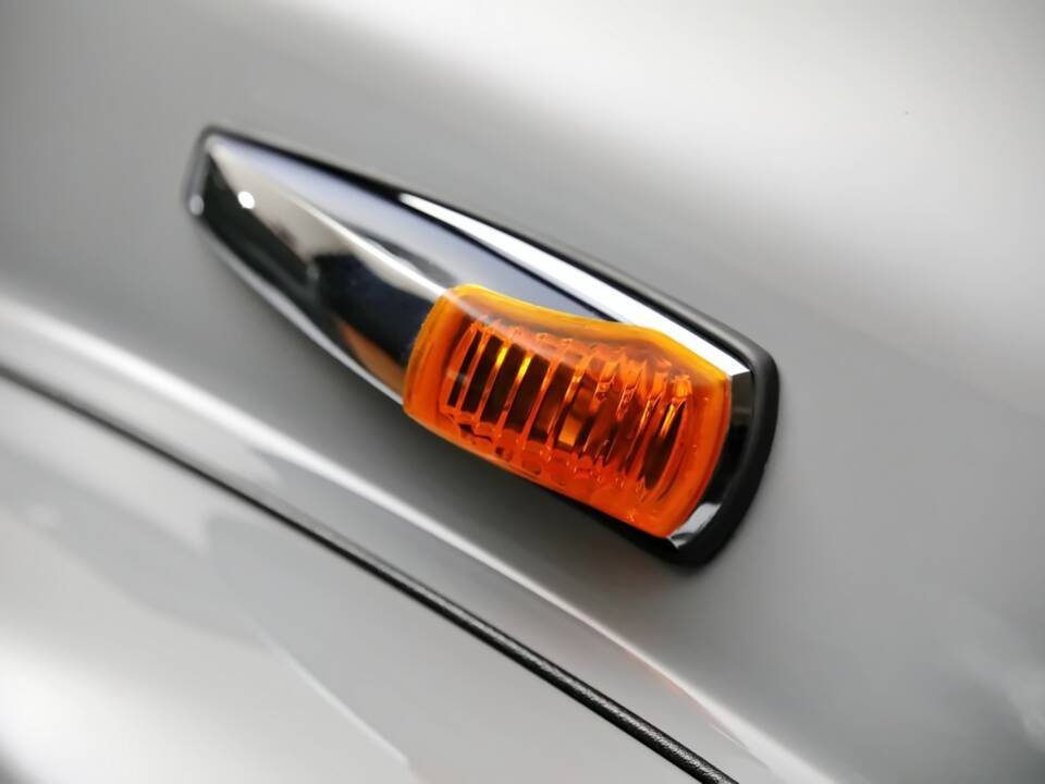 Bild 26/31 von Mercedes-Benz 300 S Roadster (1953)