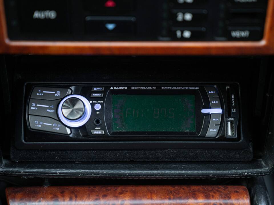 Imagen 39/50 de Lancia Thema 8.32 (1989)