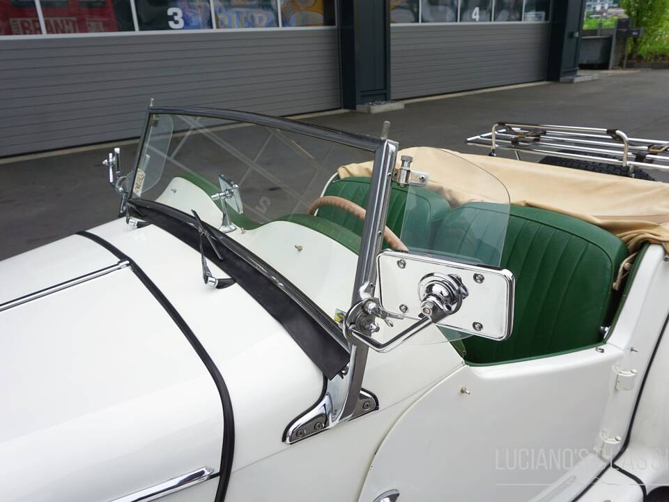 Image 20/70 of MG TF 1500 (1955)