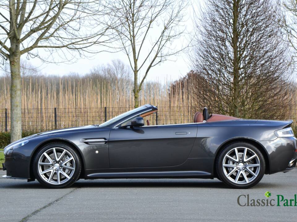 Bild 2/50 von Aston Martin V8 Vantage S (2013)