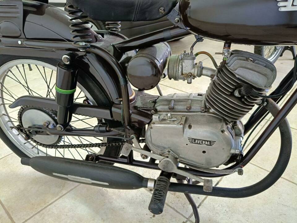Image 29/32 de Laverda 75 Sport (1954)