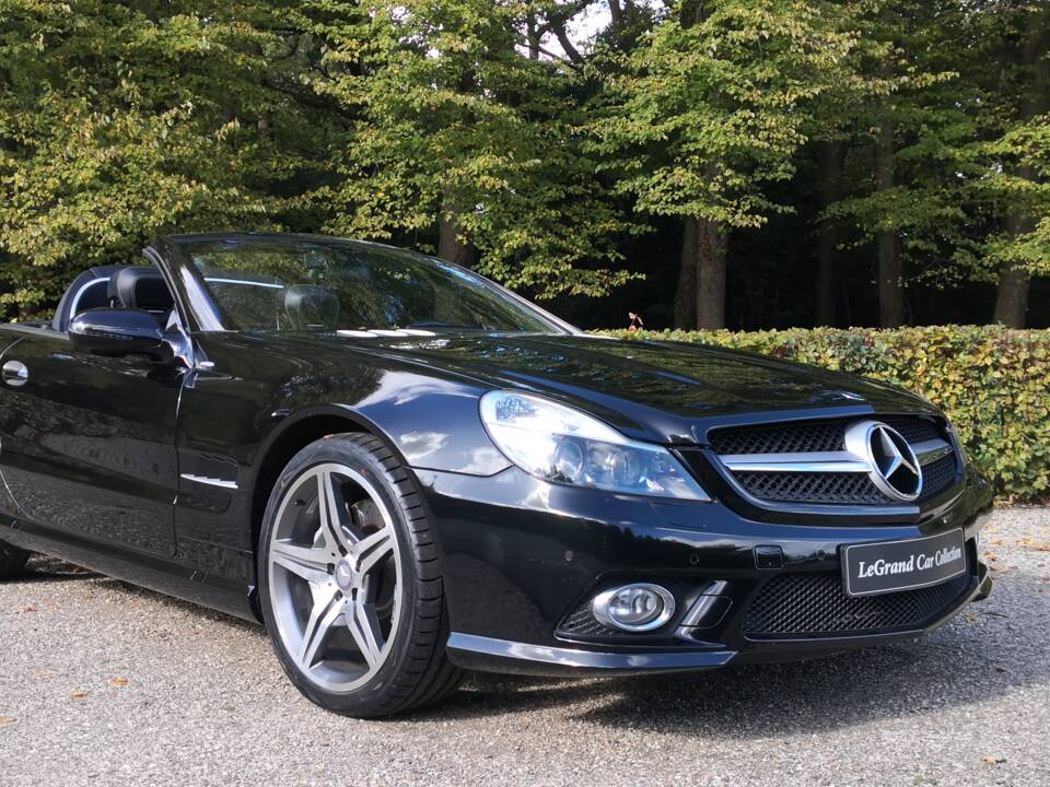 Afbeelding 19/45 van Mercedes-Benz SL 350 (2010)