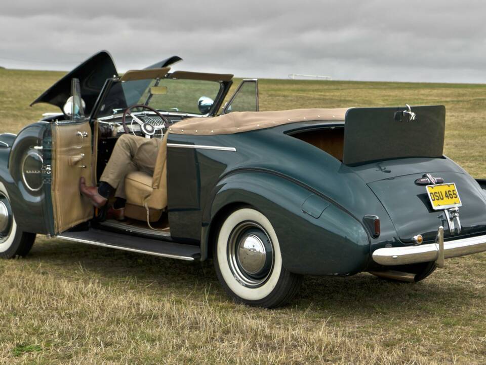 Image 23/50 of Buick Special Serie 40 (1939)