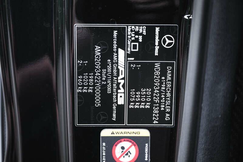 Image 34/50 of Mercedes-Benz CLK DTM AMG (2004)