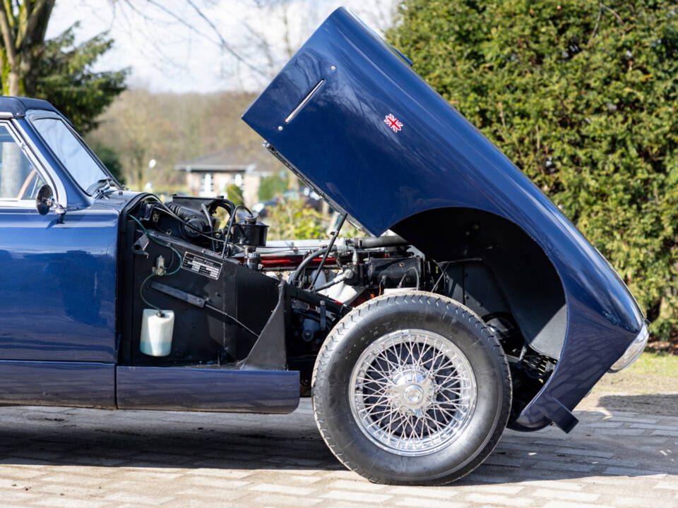 Image 46/50 of Aston Martin DB 2&#x2F;4 Mk I Vantage Convertible (1953)