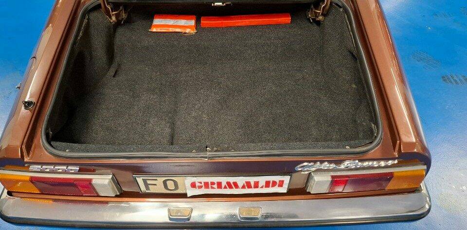 Bild 36/45 von Alfa Romeo 2000 Spider Veloce (1981)