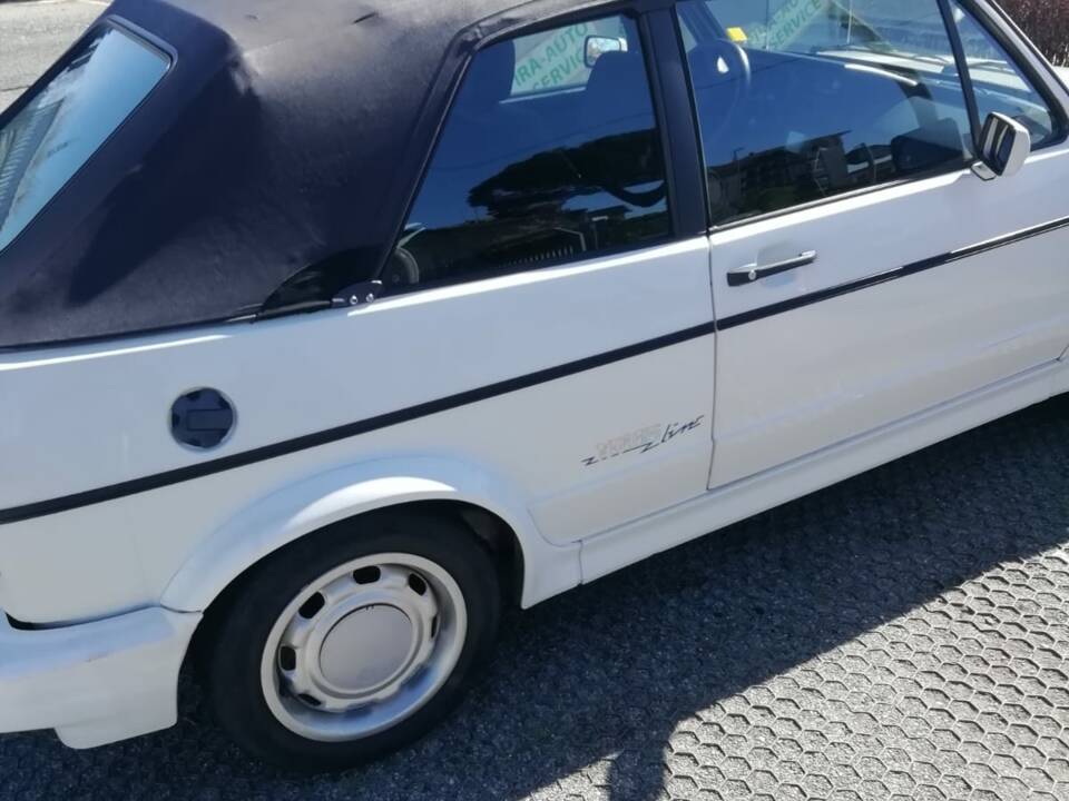 Bild 4/4 von Volkswagen Golf I Cabrio GLi 1.8 (1992)